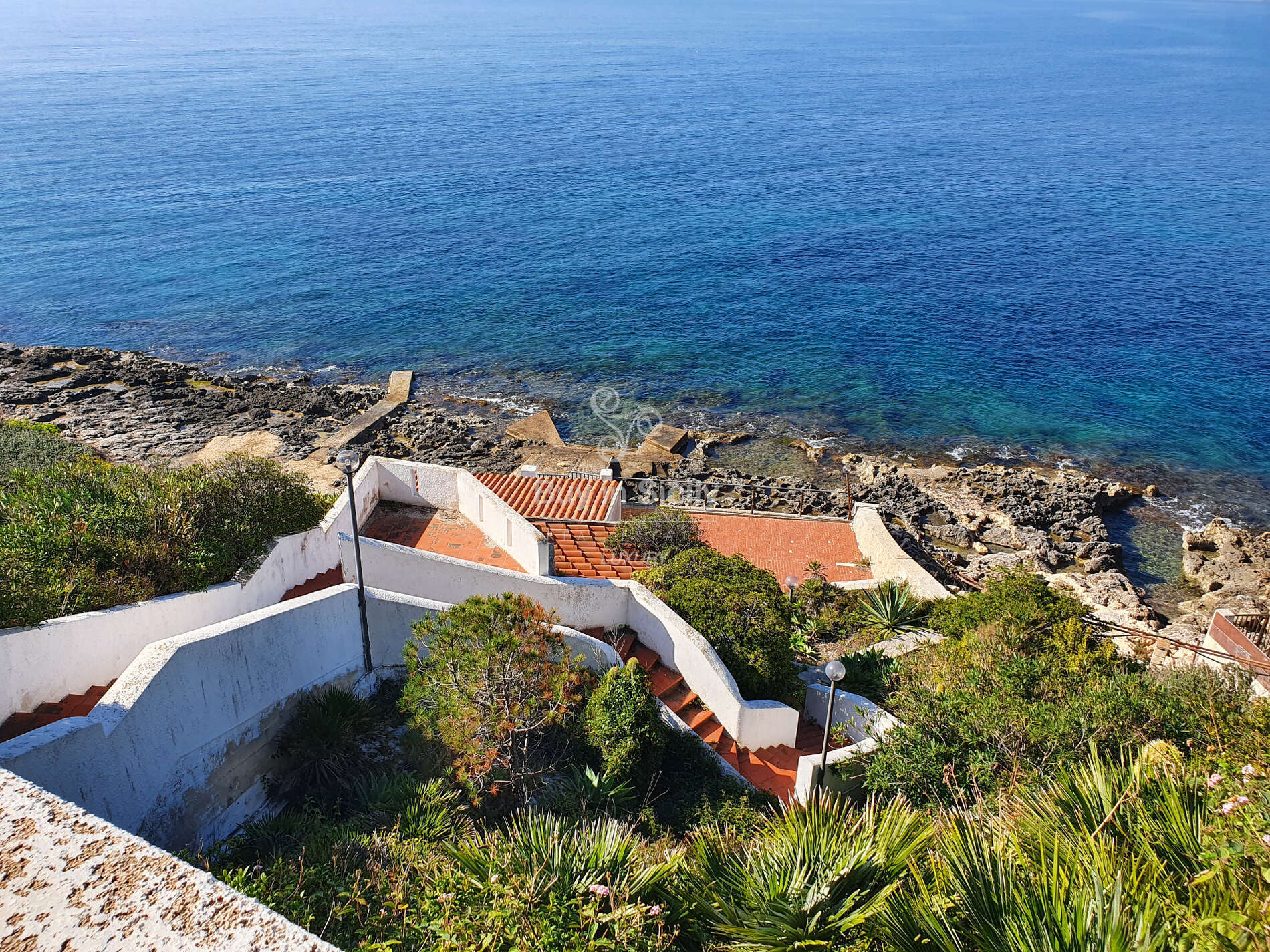 Splendida villa sul mare, panorama mozzafiato, sita nella riserva naturale del Plemmirio - Siracusa